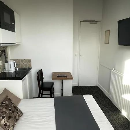 Du Parc Montsouris 3*