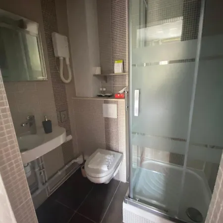 Hotel Du Parc Montsouris 3*