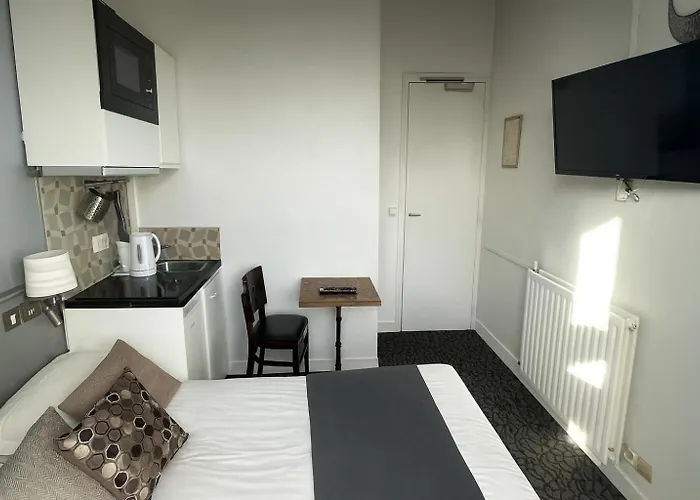 Du Parc Montsouris 3*